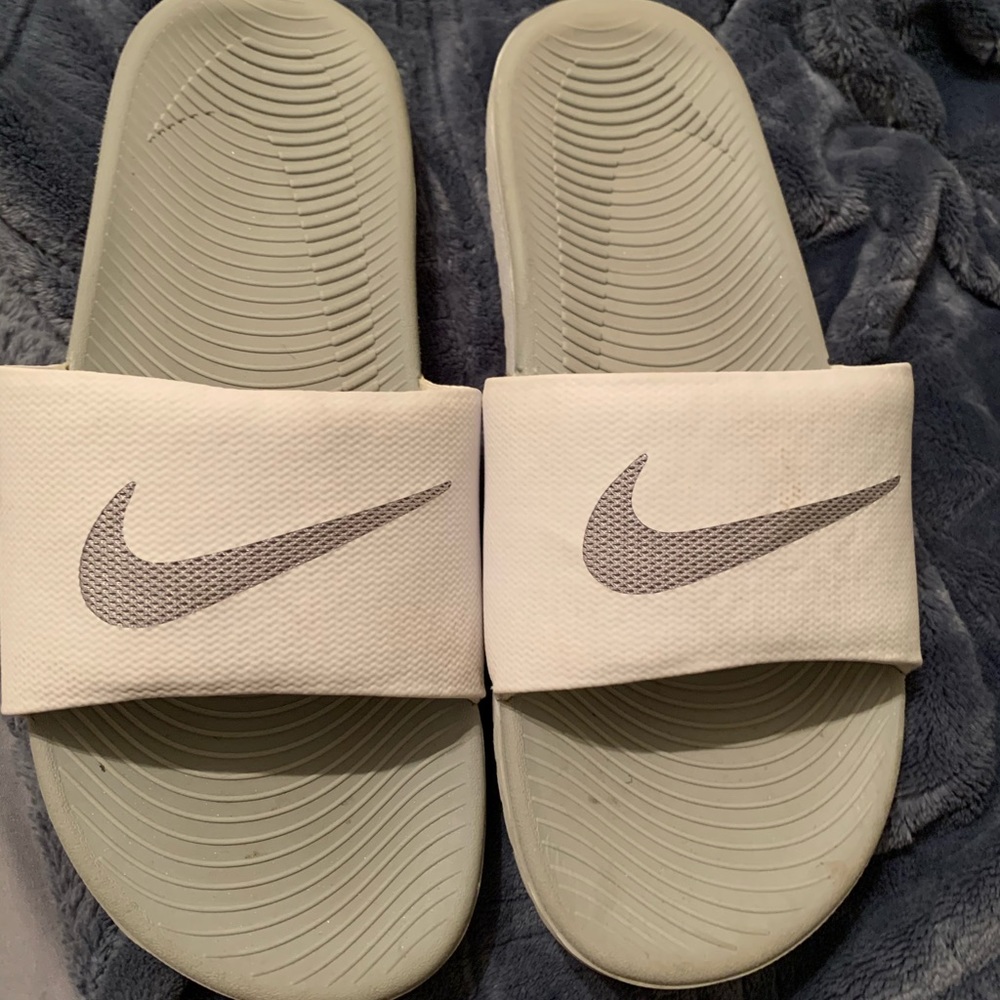 Nike slides